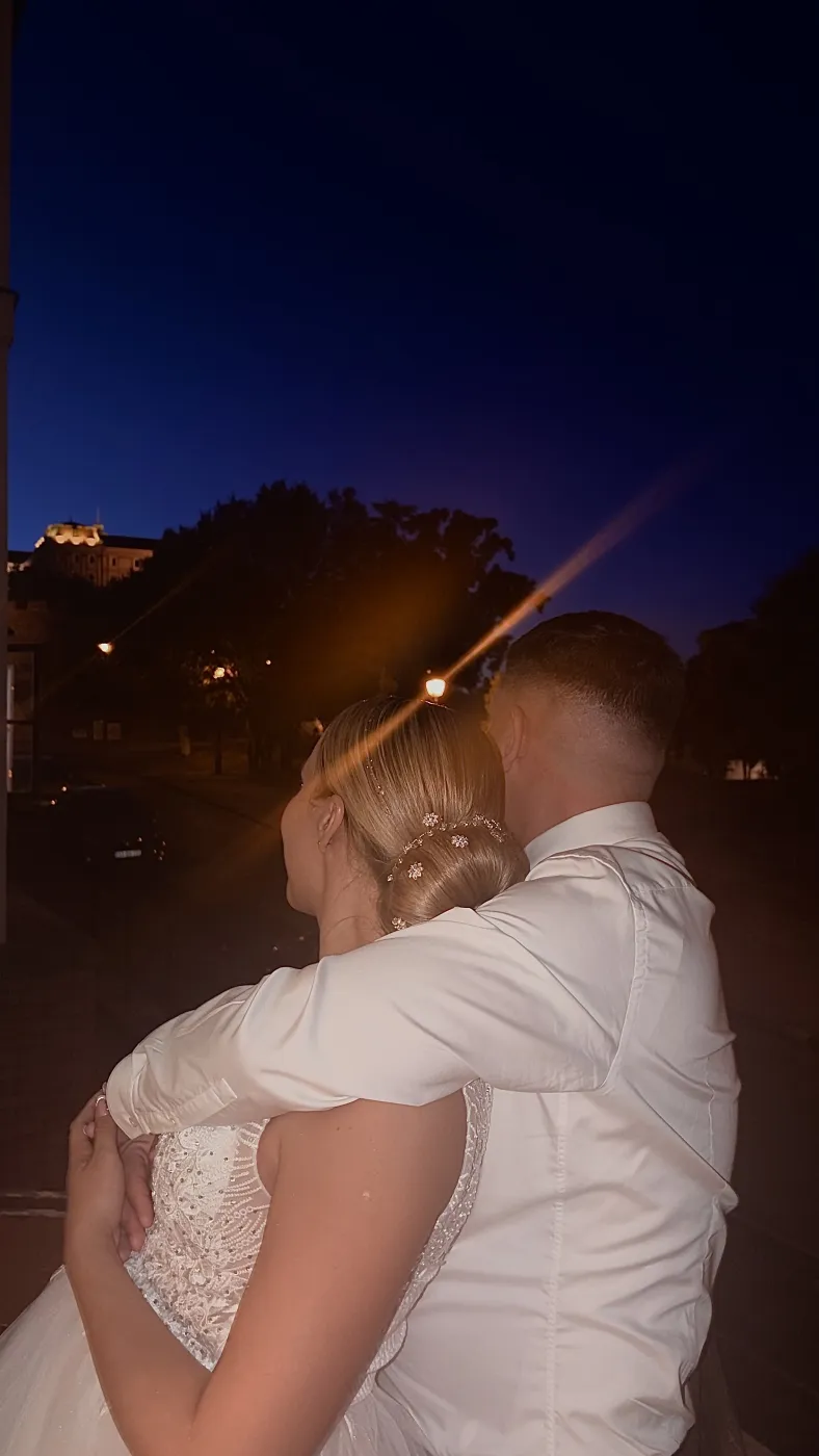 Anya és Apa összeházasodott