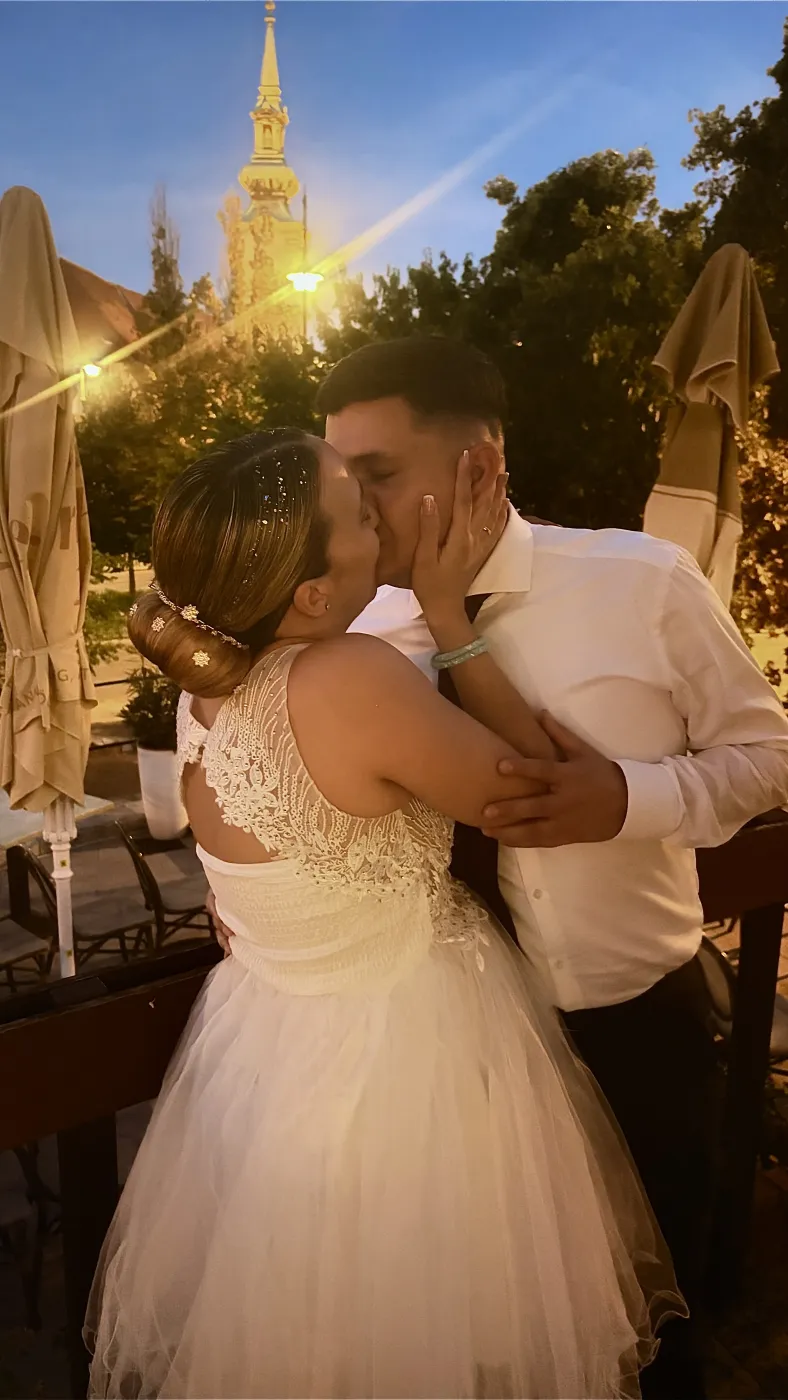 Anya és Apa összeházasodott